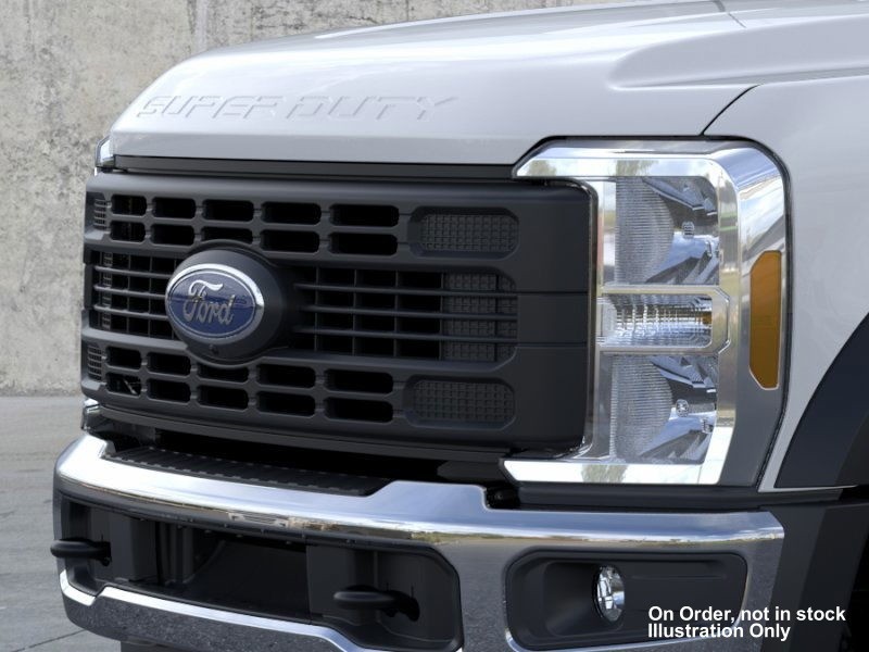 2026 Ford Super Duty F-450 DRW XL Oxford White at Planet Ford
