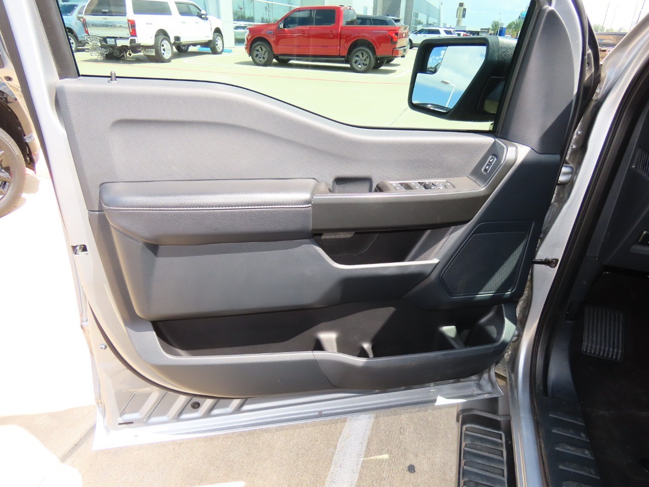 used 2023 Ford F-150 car, priced at $31,999