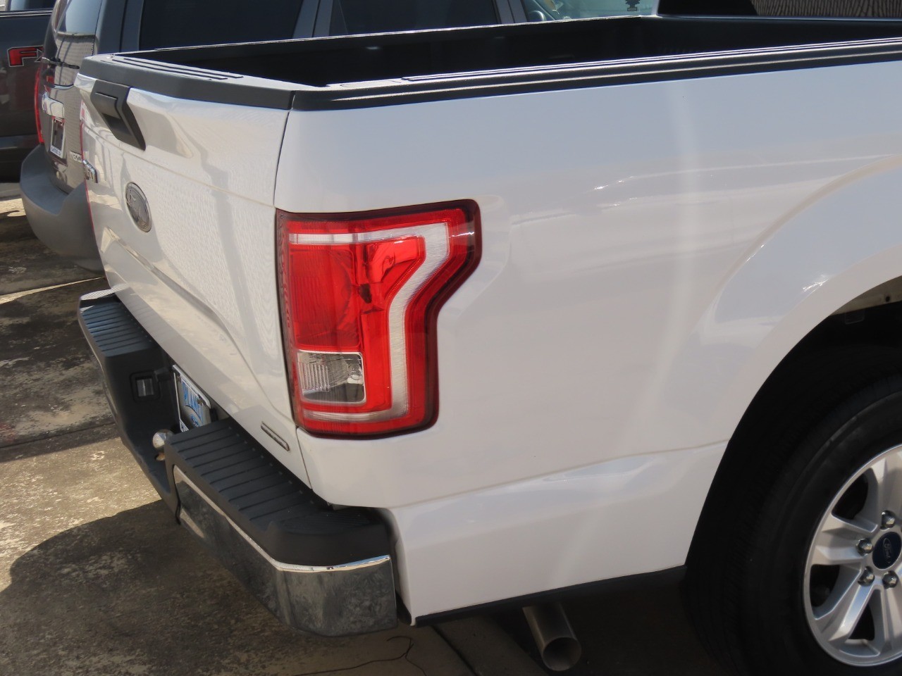 2016 Ford F-150 XLT - 11