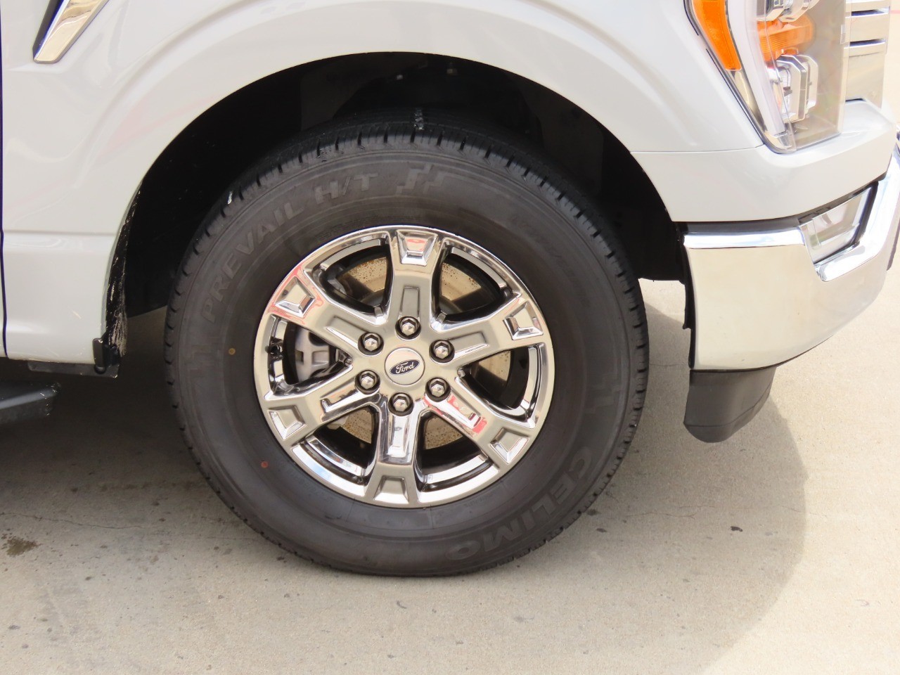 used 2023 Ford F-150 car, priced at $33,999