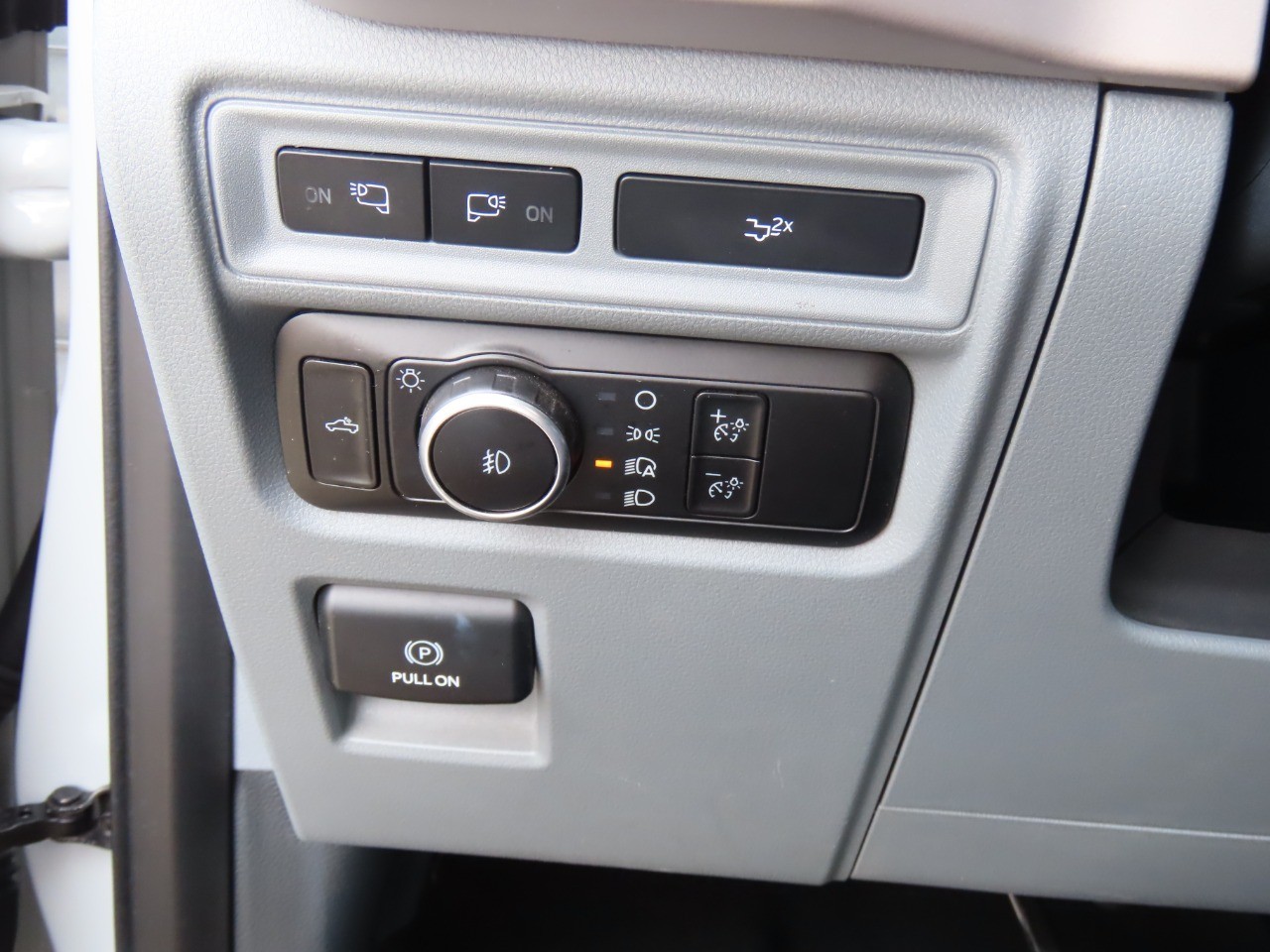 used 2023 Ford F-150 car, priced at $33,999