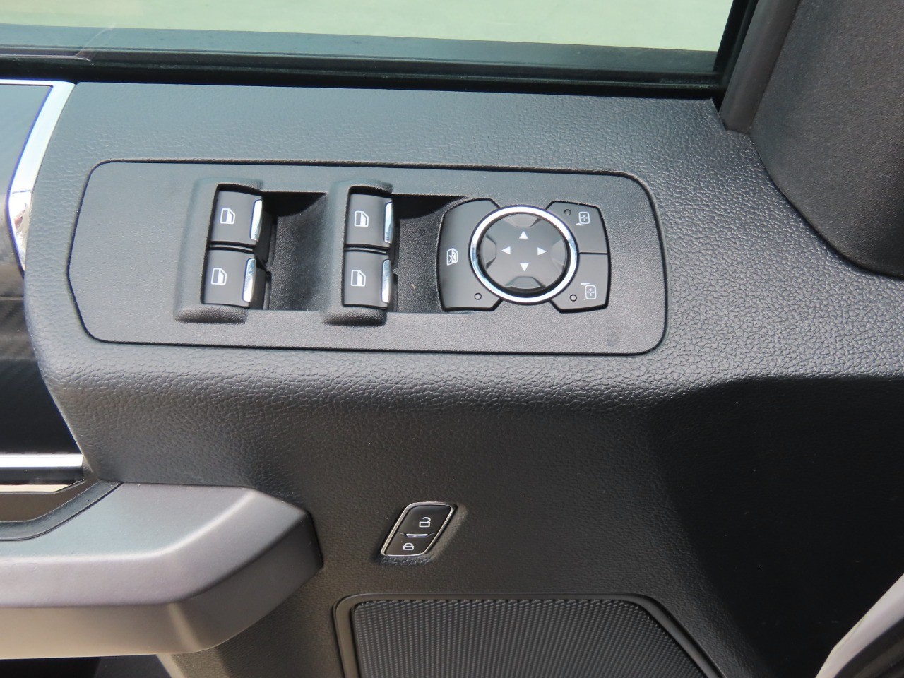 used 2019 Ford F-150 car, priced at $20,999