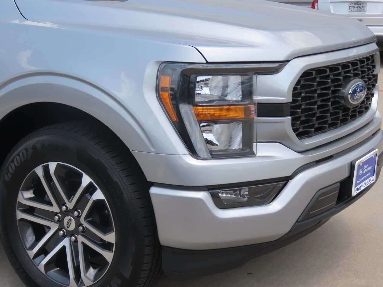 2023 Ford F-150 XL - 4