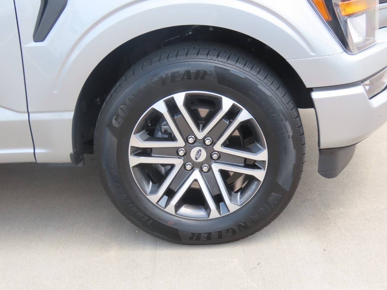 2023 Ford F-150 XL - 6