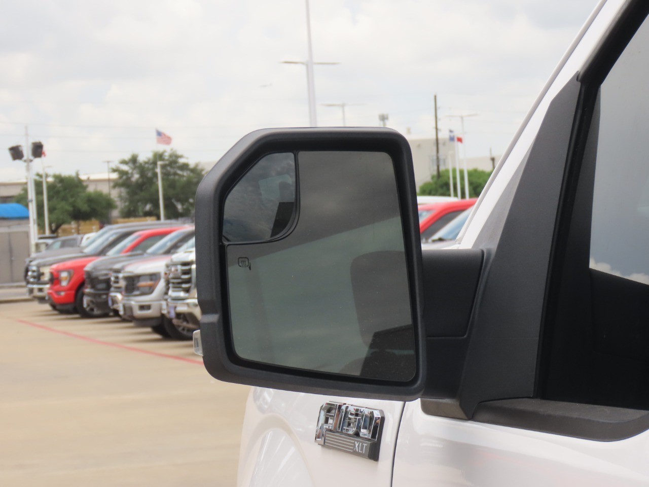 2020 Ford F-150 XLT WHITE at Planet Ford