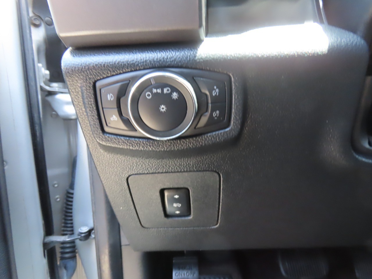 used 2016 Ford F-150 car, priced at $18,999