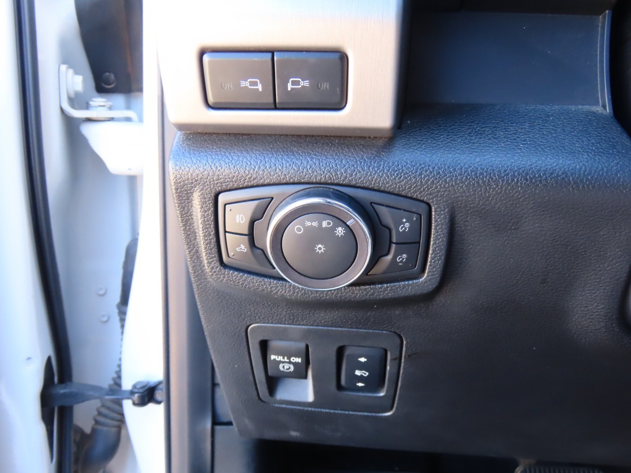 2018 Ford F-150 Platinum White Platinum Metallic Tri-Coat at Planet Ford