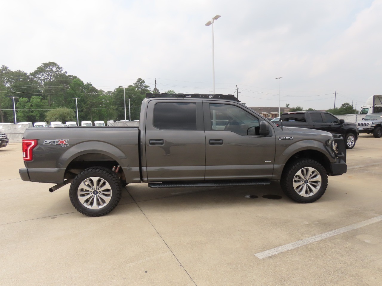 2017 Ford F-150 XL - 9