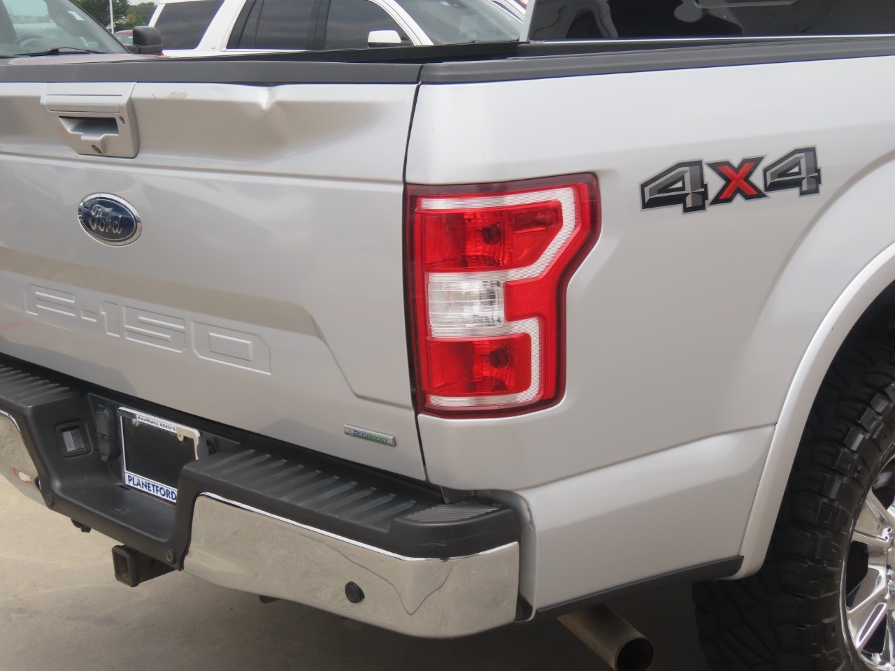 2019 Ford F-150 LARIAT - 11