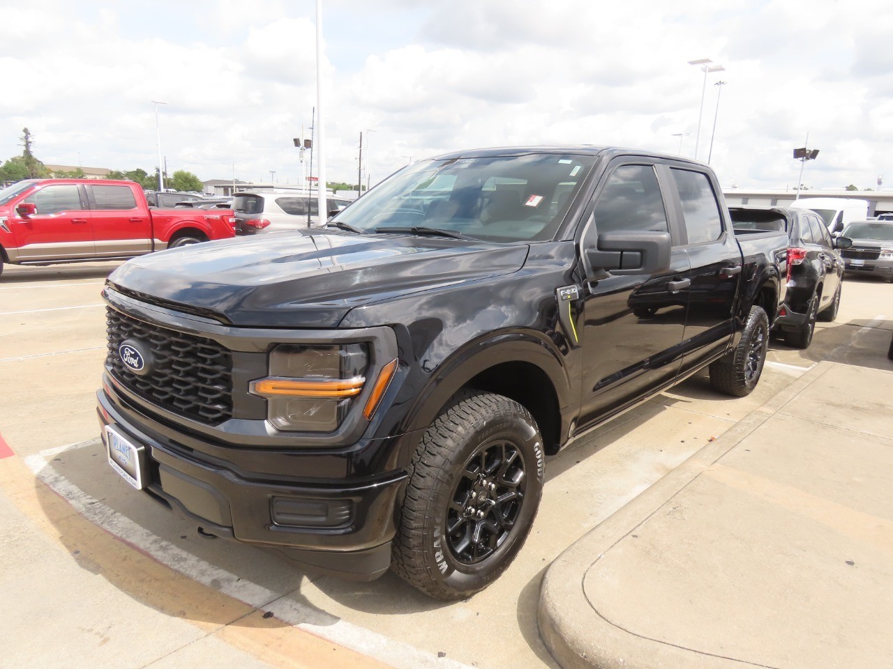 2025 Ford F-150 photo 2 of 29