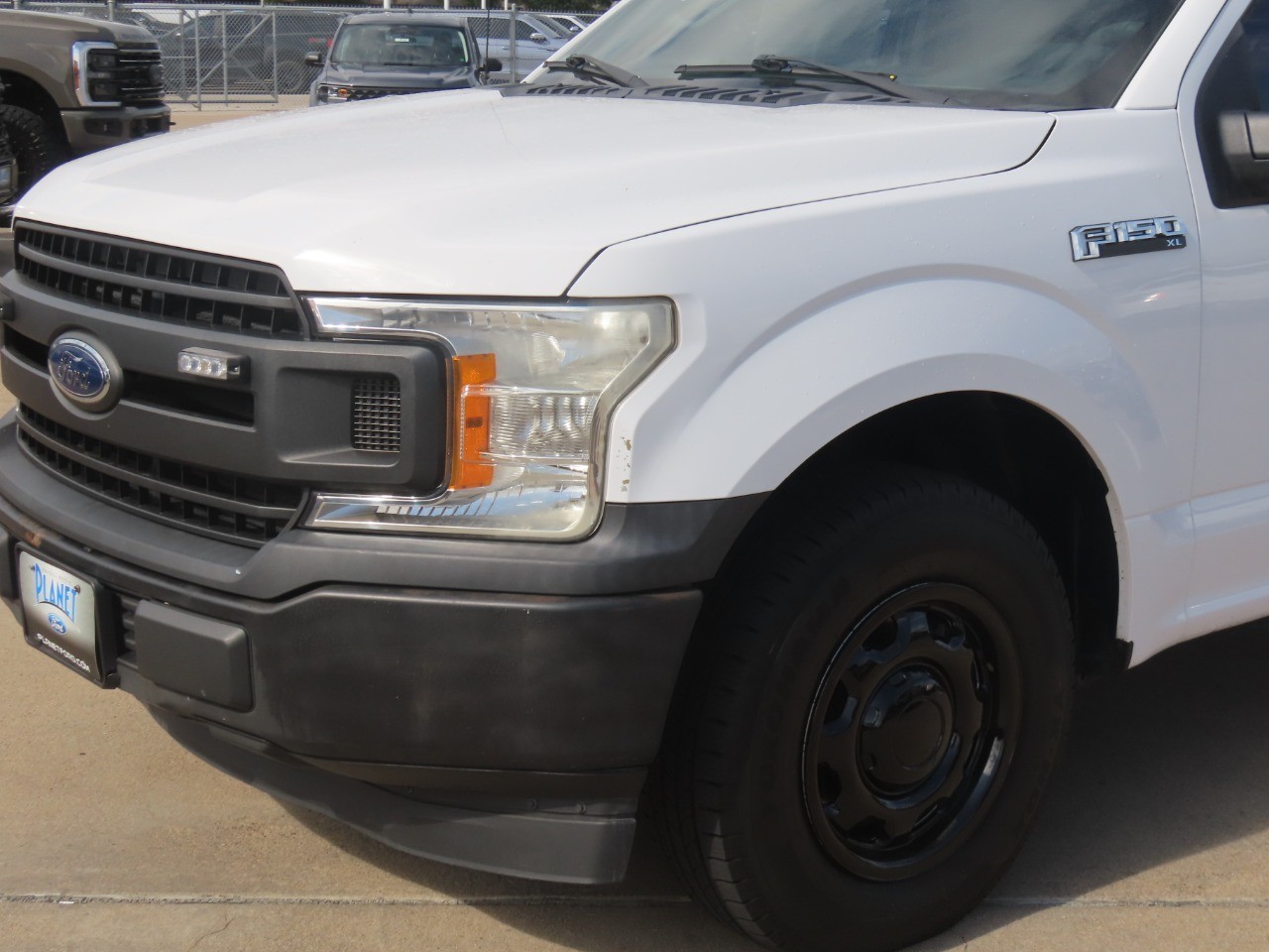 2019 Ford F-150 photo 2 of 28