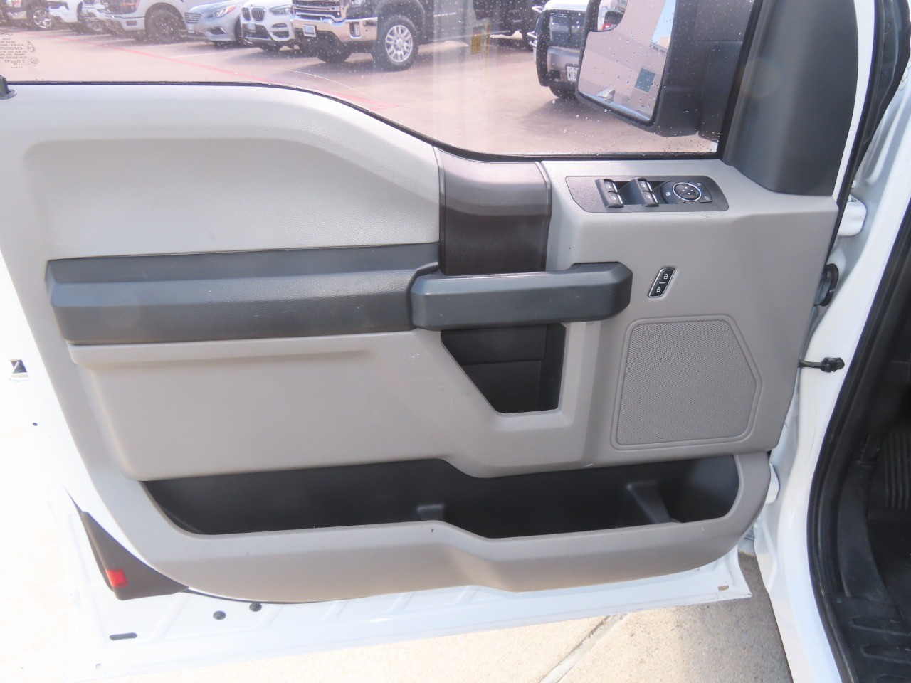 2019 Ford F-150 photo 18 of 28