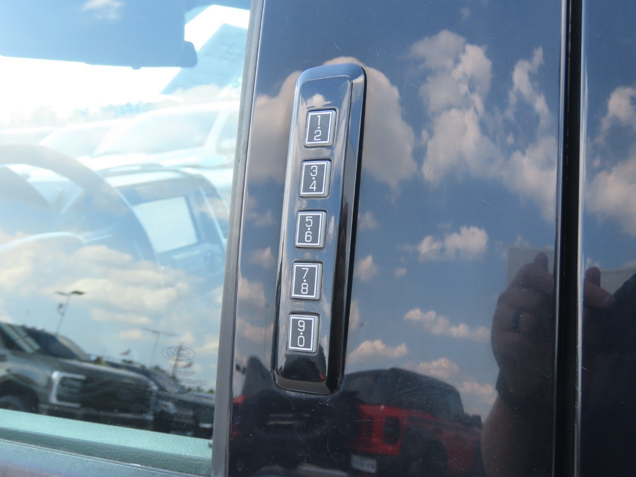 2019 Ford F-150 photo 19 of 30