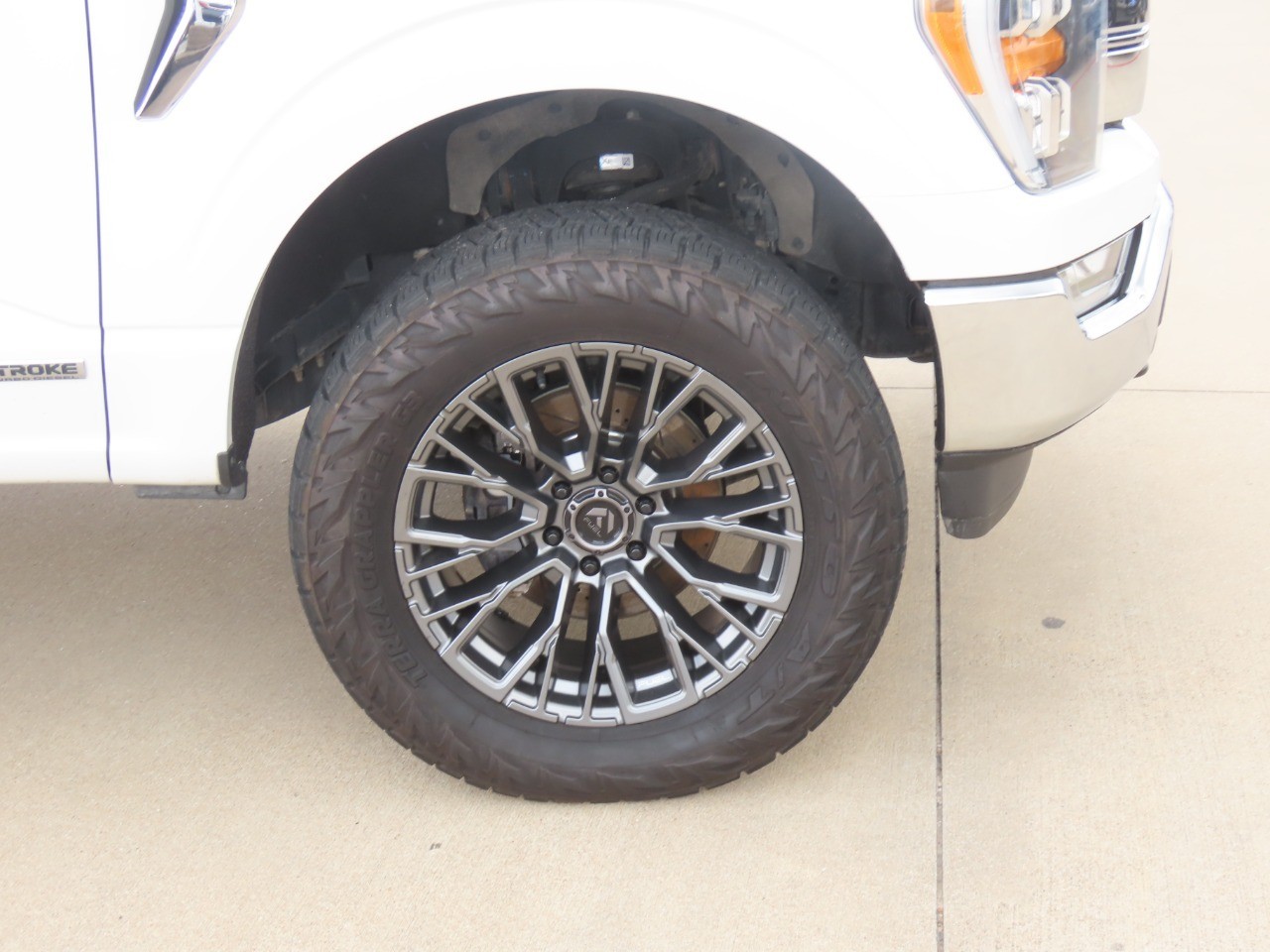 2021 Ford F-150 LARIAT Oxford White at Planet Ford