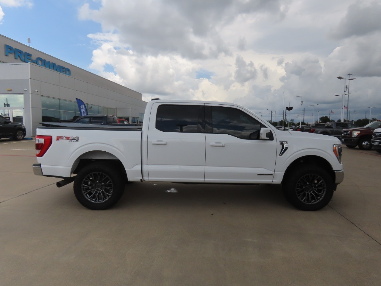 2021 Ford F-150 LARIAT Oxford White at Planet Ford