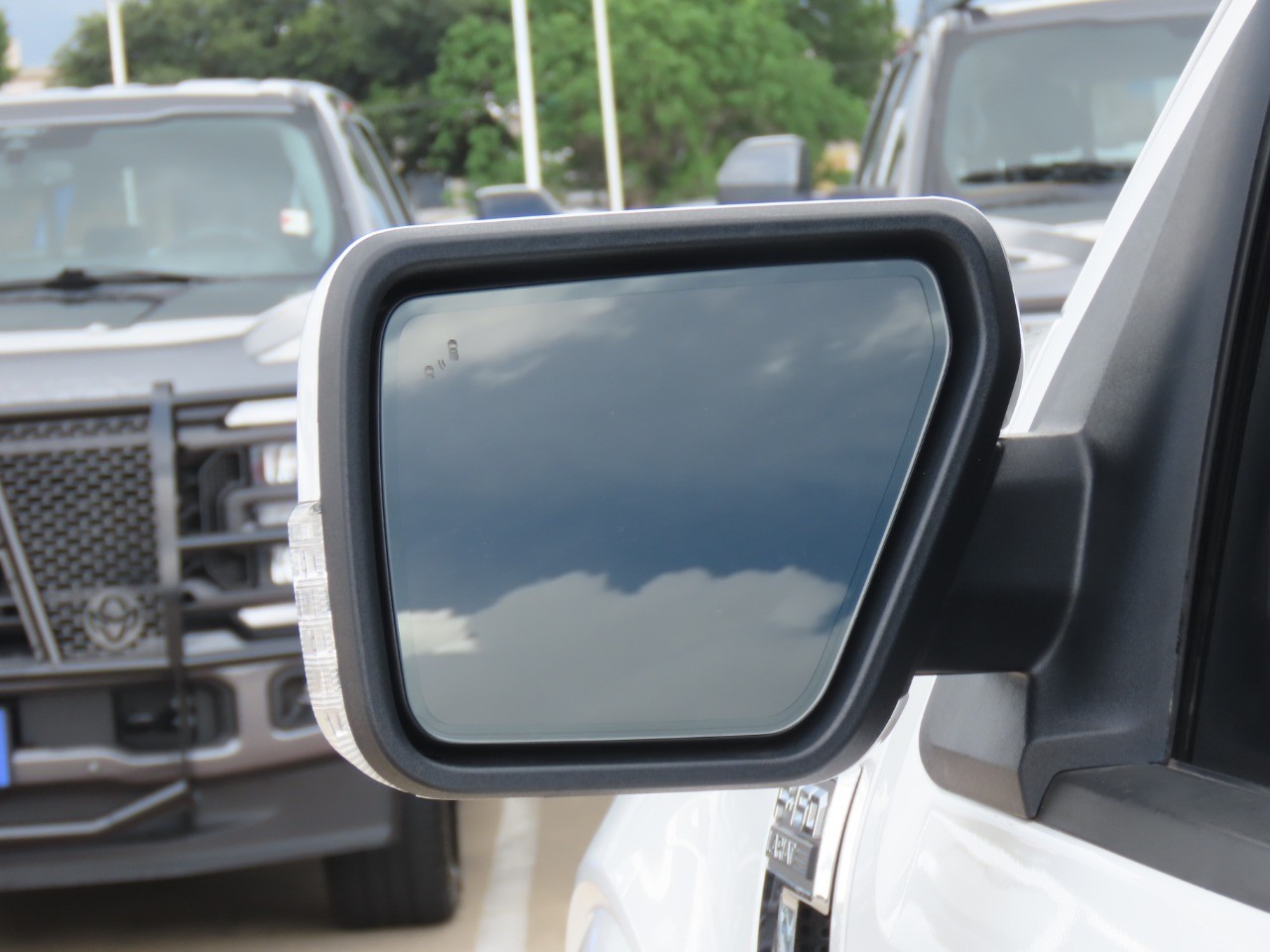 2021 Ford F-150 LARIAT Oxford White at Planet Ford