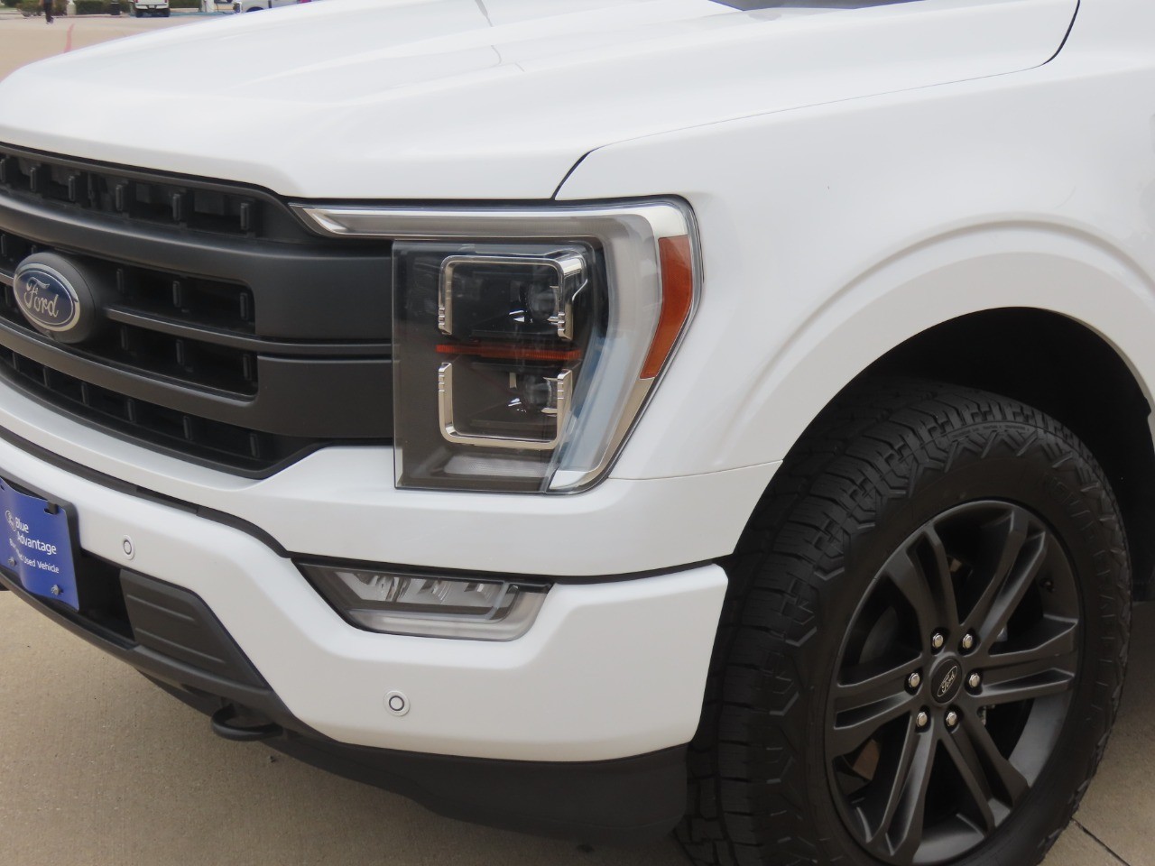 2022 Ford F-150 LARIAT Oxford White at Planet Ford