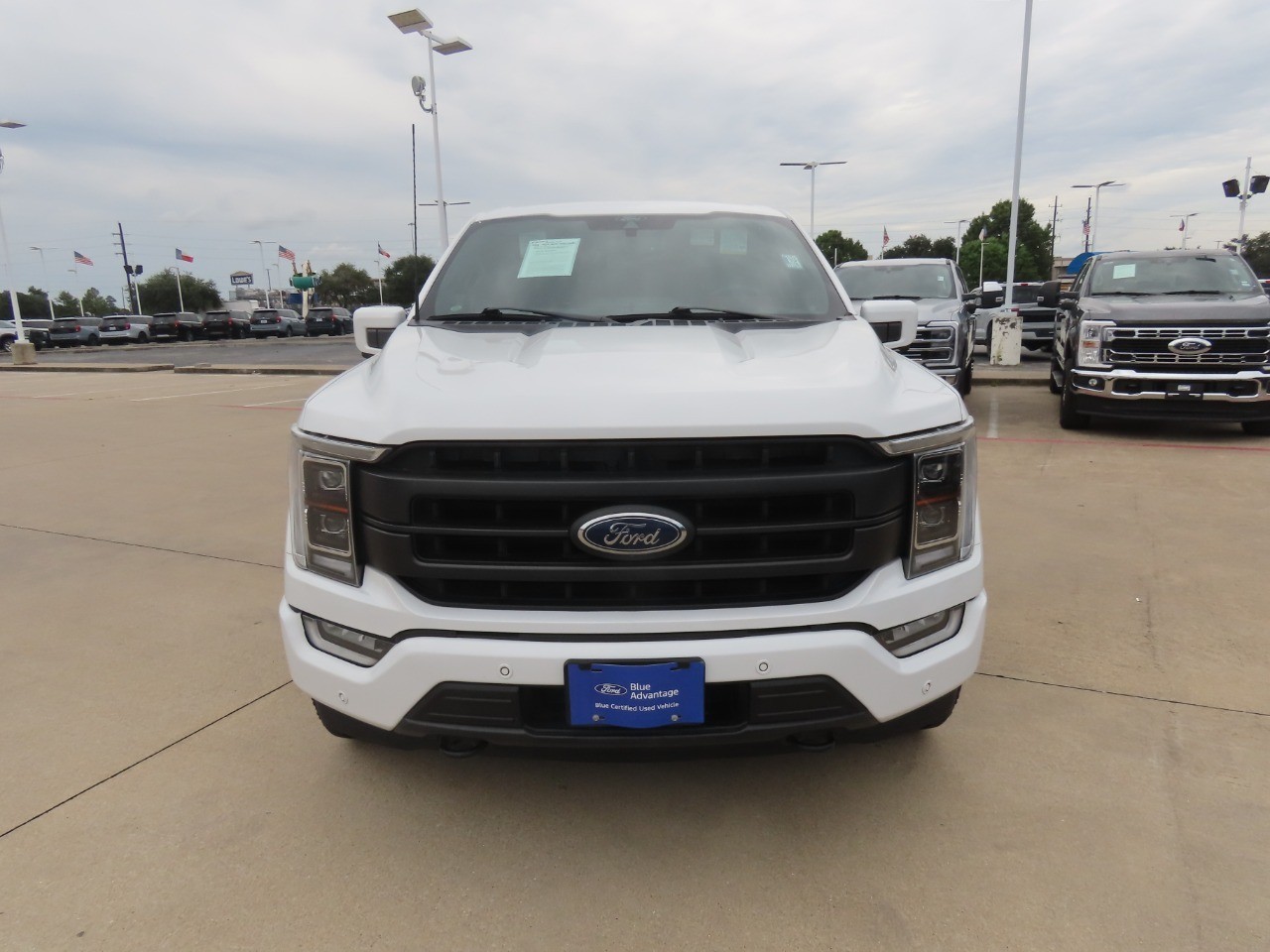 2022 Ford F-150 LARIAT Oxford White at Planet Ford