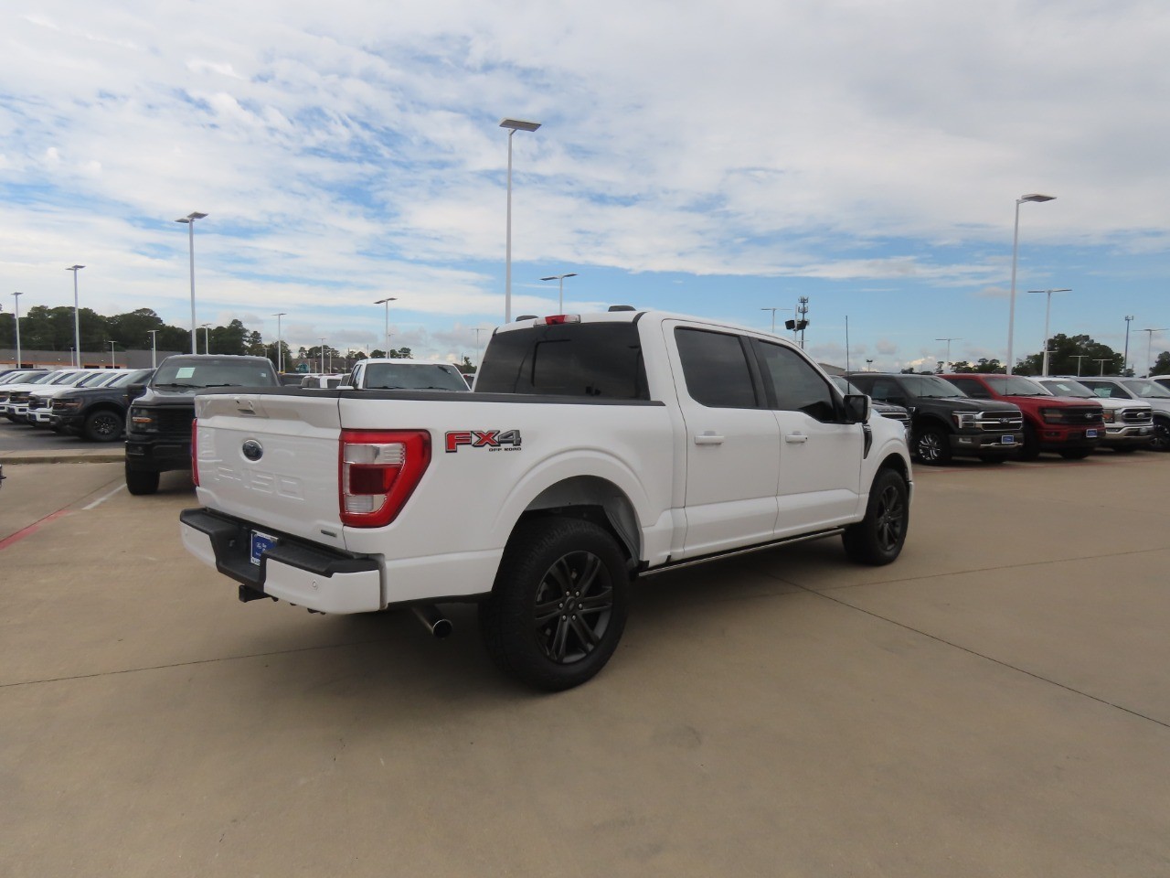 2022 Ford F-150 LARIAT Oxford White at Planet Ford