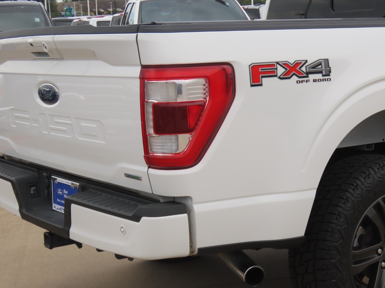 2022 Ford F-150 LARIAT Oxford White at Planet Ford