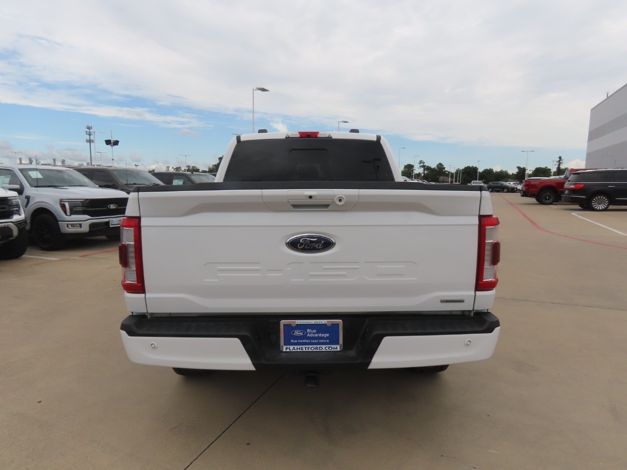 2022 Ford F-150 LARIAT Oxford White at Planet Ford