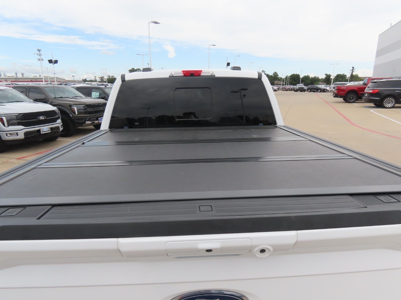 2022 Ford F-150 LARIAT Oxford White at Planet Ford