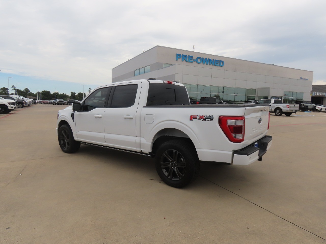 2022 Ford F-150 LARIAT Oxford White at Planet Ford