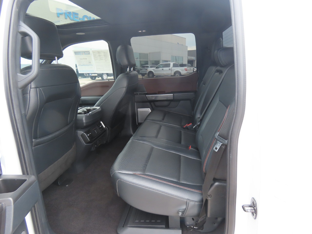 2022 Ford F-150 LARIAT Oxford White at Planet Ford