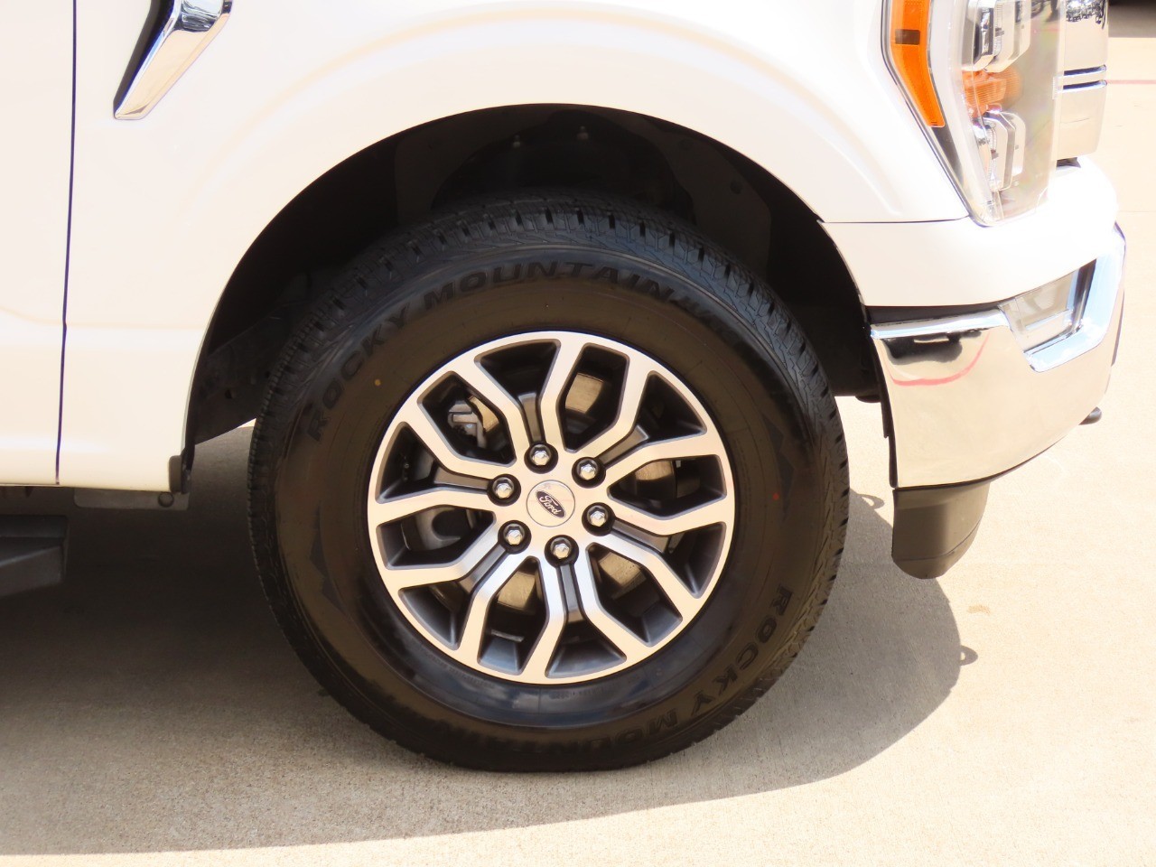 used 2021 Ford F-150 car, priced at $32,999