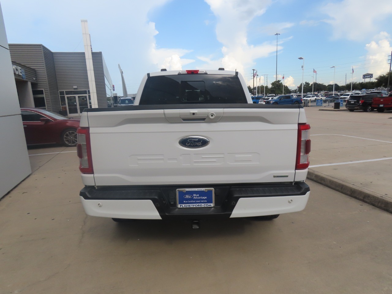 2022 Ford F-150 LARIAT Oxford White at Planet Ford