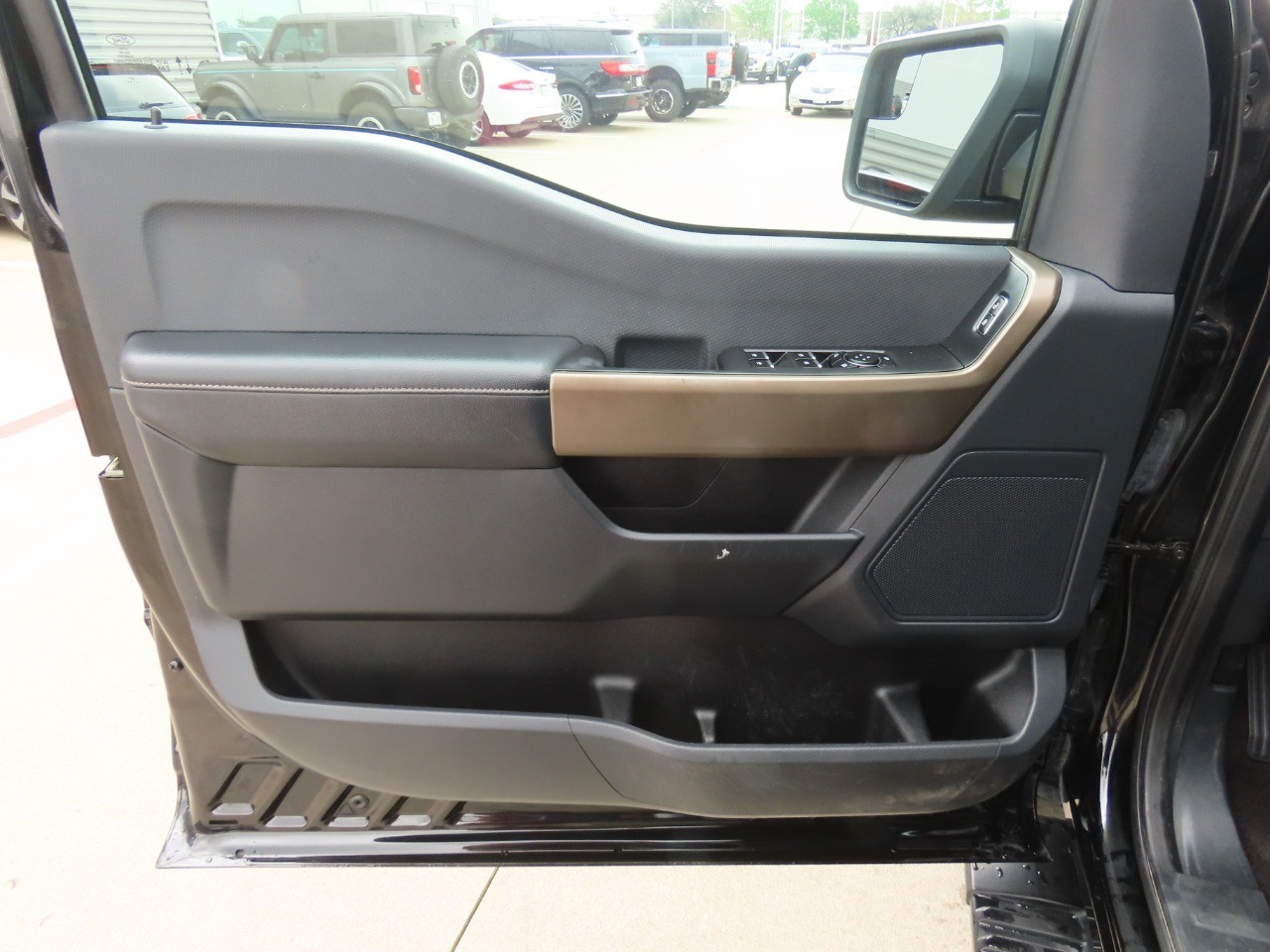 used 2023 Ford F-150 car, priced at $29,999