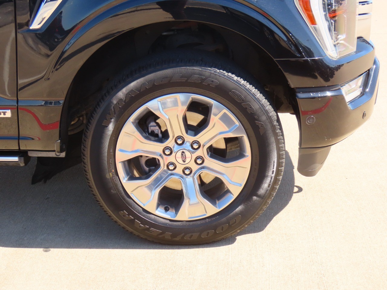 used 2021 Ford F-150 car, priced at $38,999