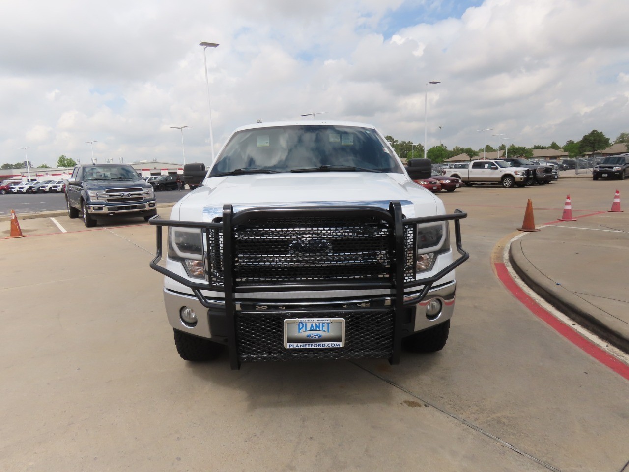used 2013 Ford F-150 car, priced at $8,999