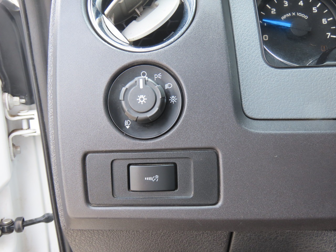 used 2013 Ford F-150 car, priced at $8,999