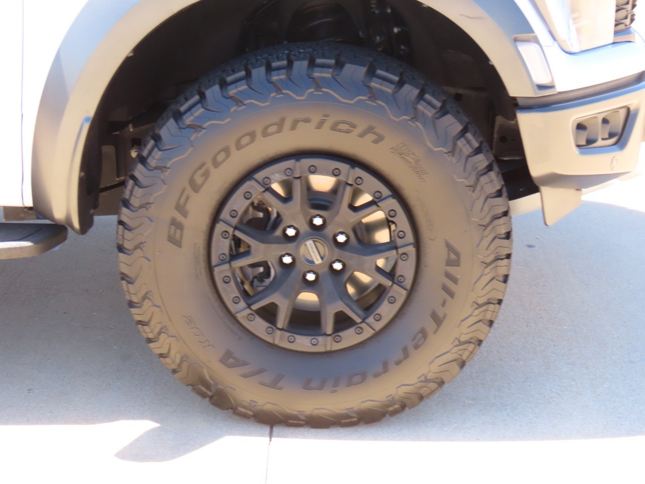 2023 Ford F-150 Raptor - 6