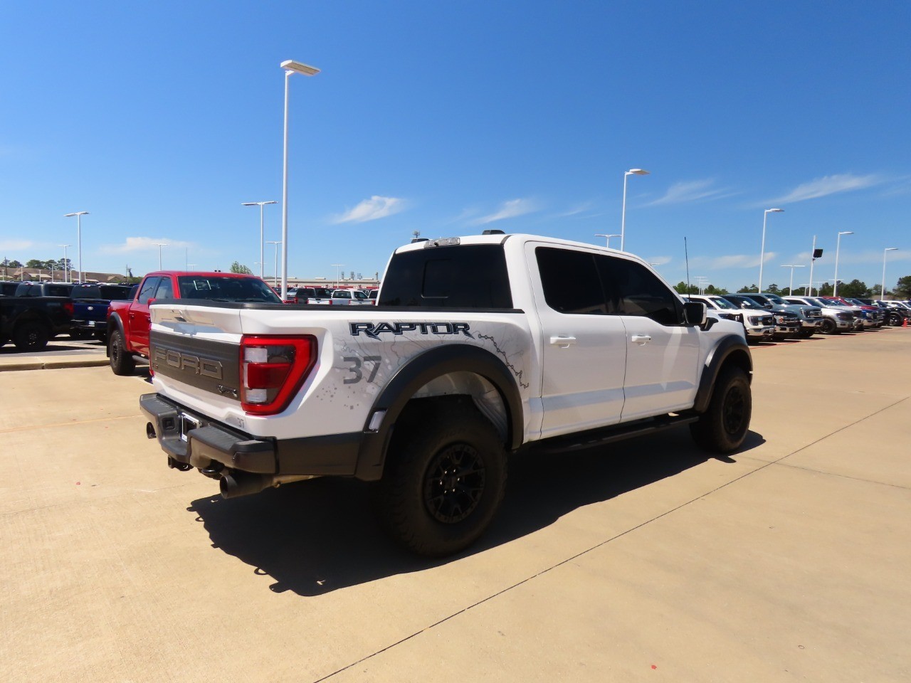 2023 Ford F-150 Raptor - 8