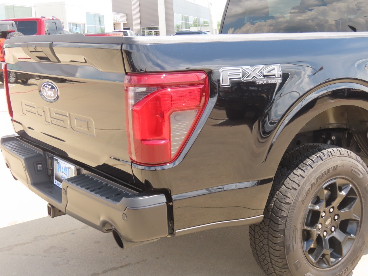 2025 Ford F-150 photo 12 of 31