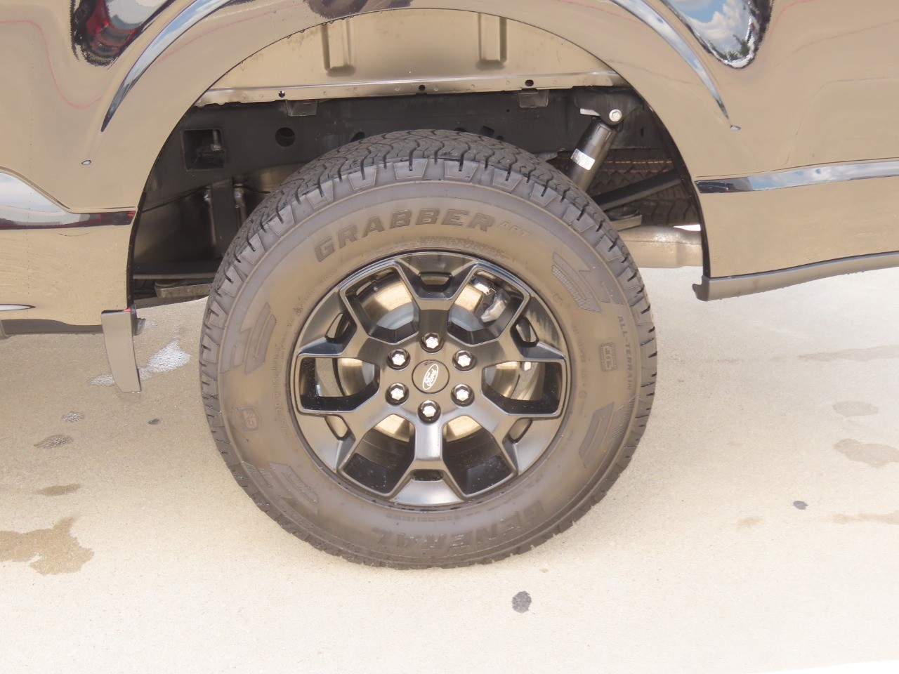 2025 Ford F-150 photo 17 of 31