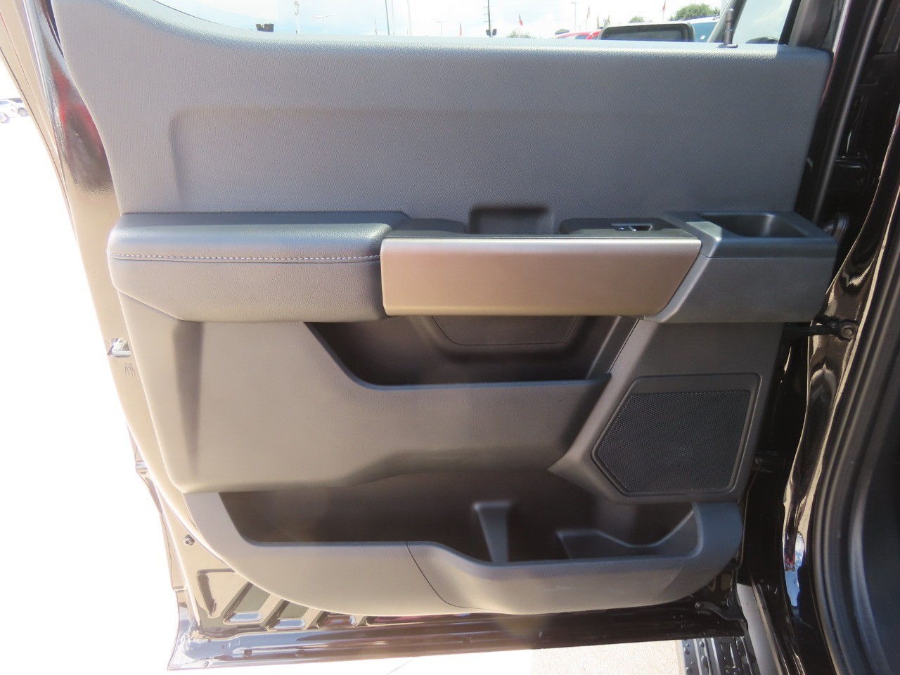 2025 Ford F-150 photo 19 of 31
