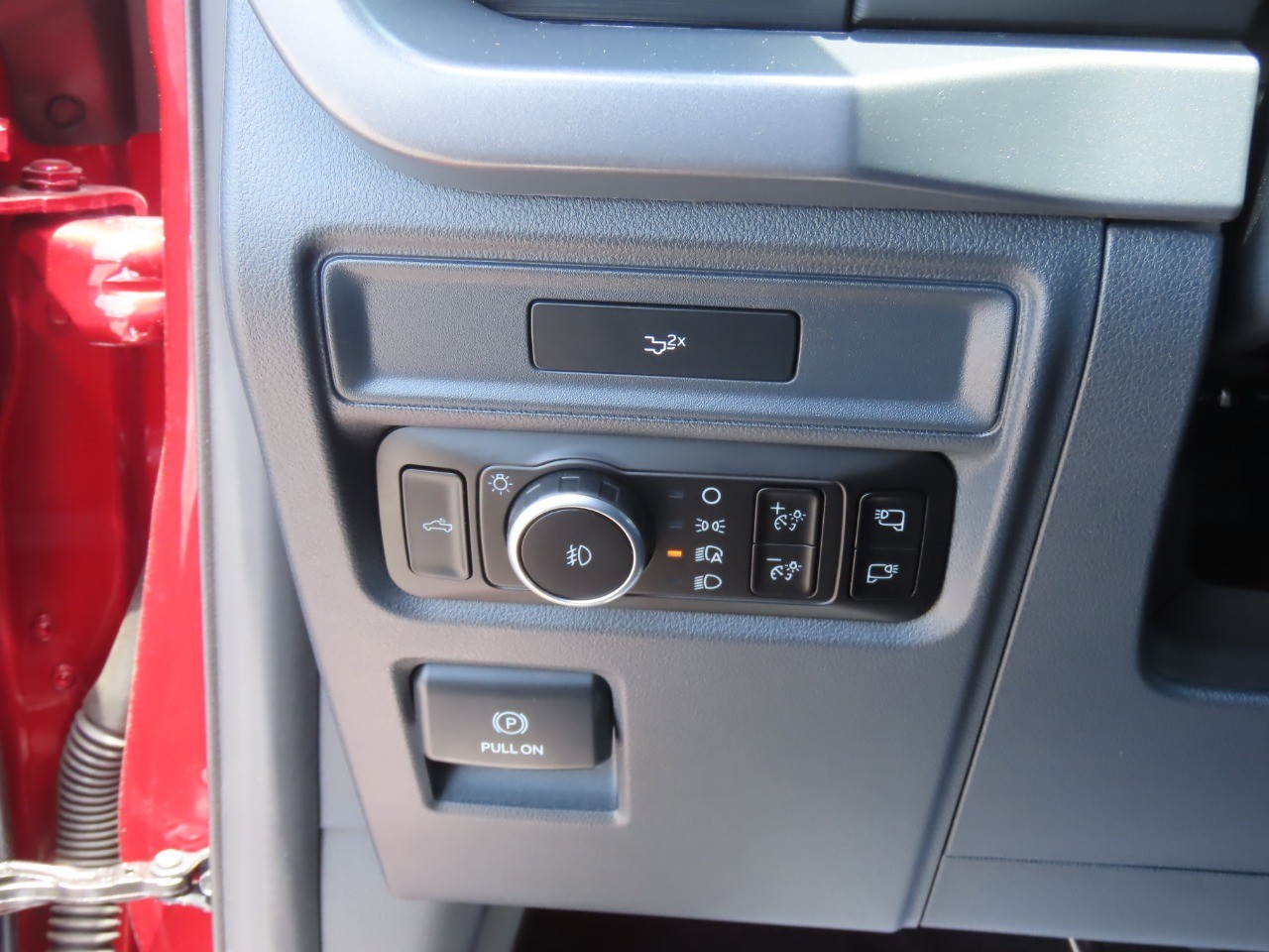 2026 Ford F-150 photo 26 of 32