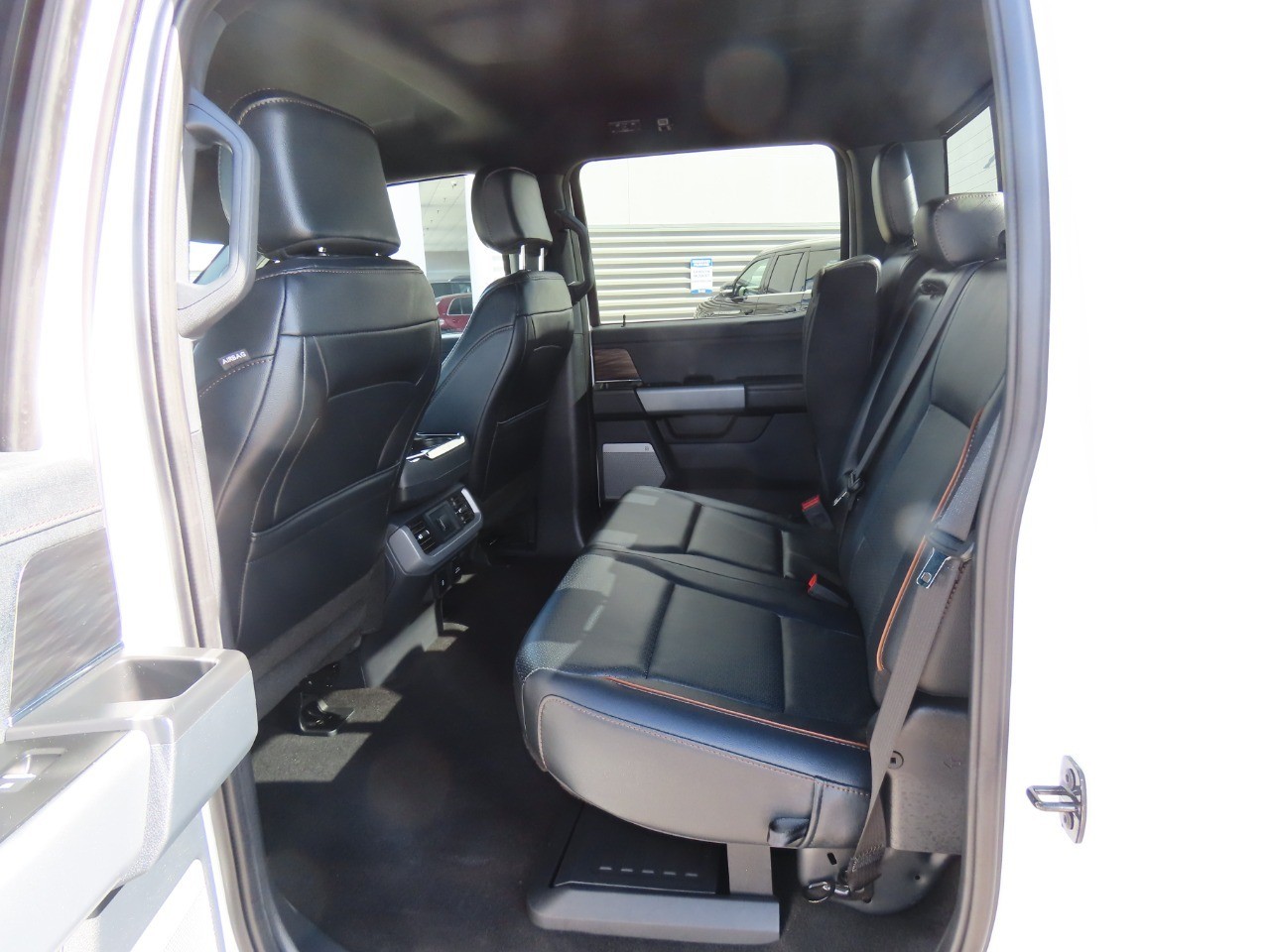 2024 Ford F-150 LARIAT Oxford White at Planet Ford