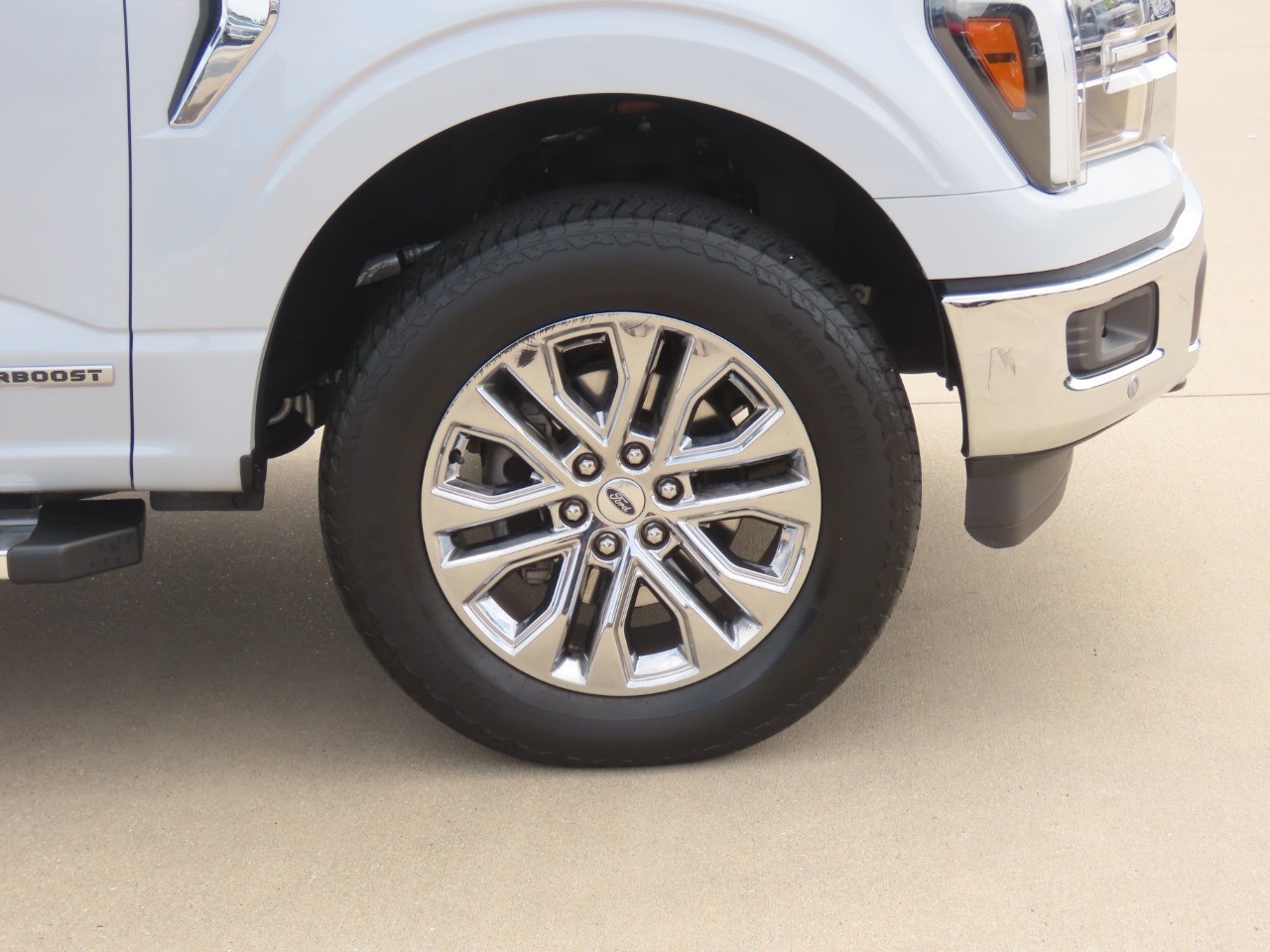 2025 Ford F-150 LARIAT Space White Metallic at Planet Ford