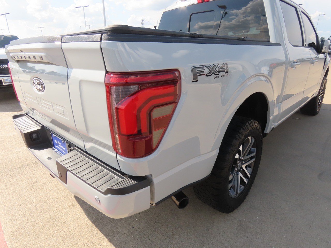 2024 Ford F-150 photo 10 of 31