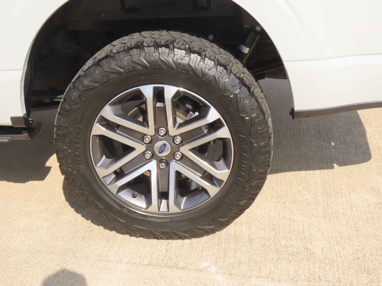 2024 Ford F-150 photo 15 of 31