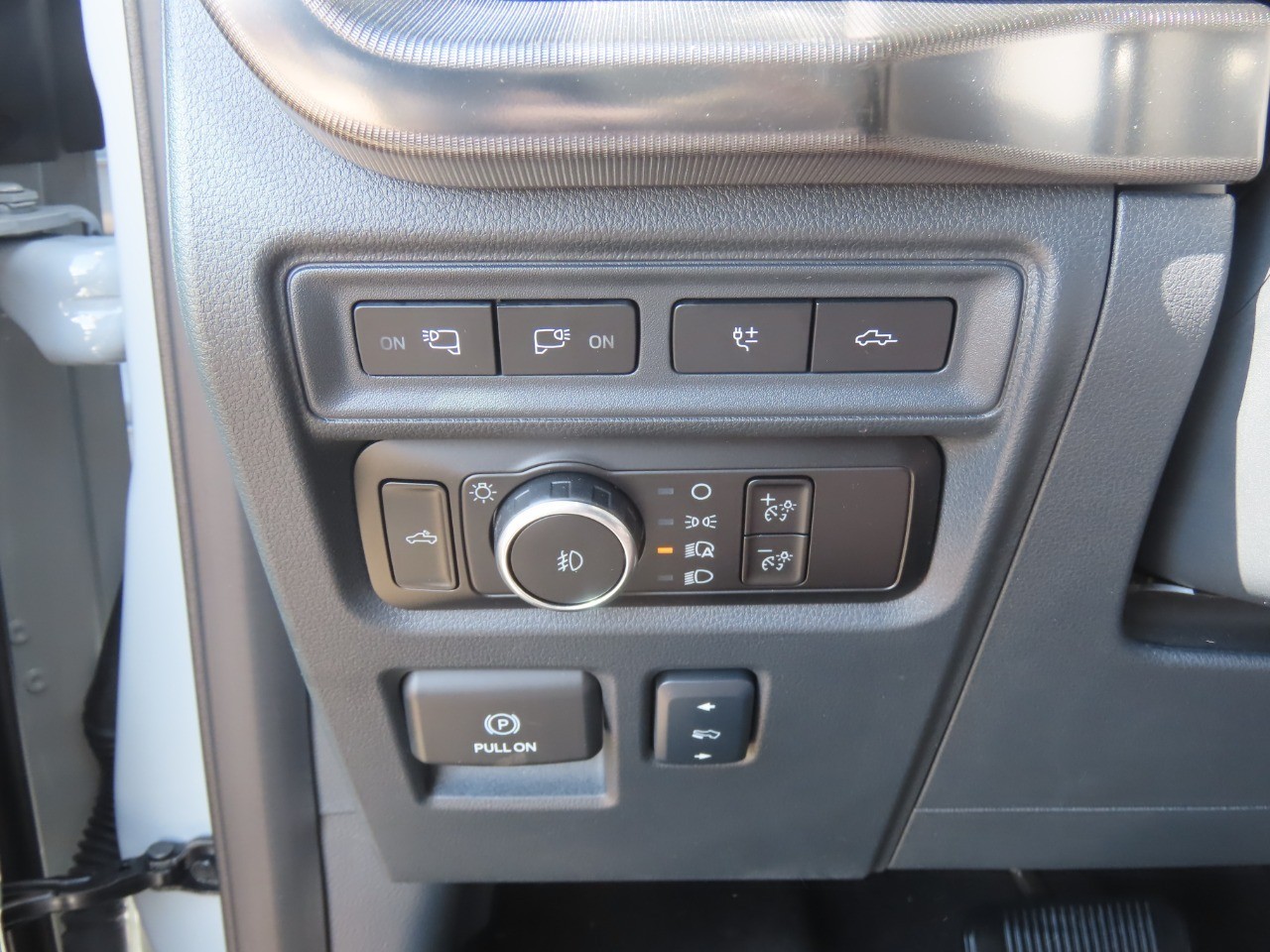2024 Ford F-150 photo 25 of 31