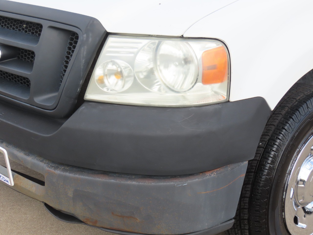 2006 Ford F-150 XL - 2