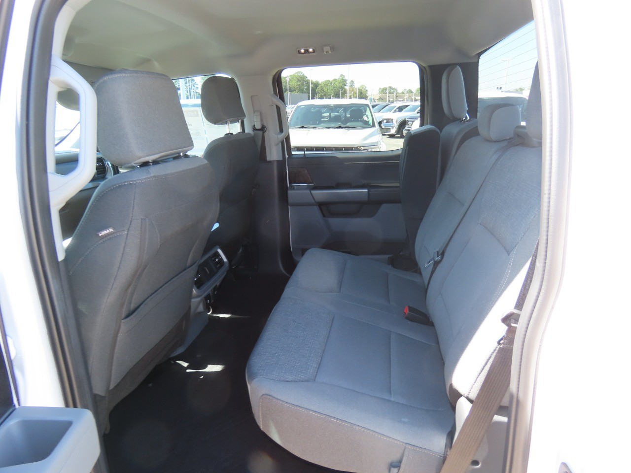 2024 Ford F-150 Lightning photo 22 of 34