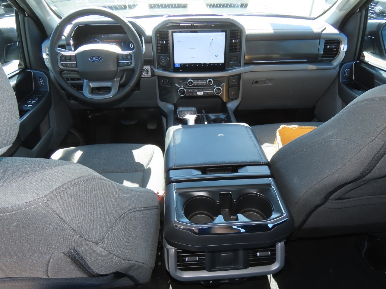 2024 Ford F-150 Lightning photo 25 of 34