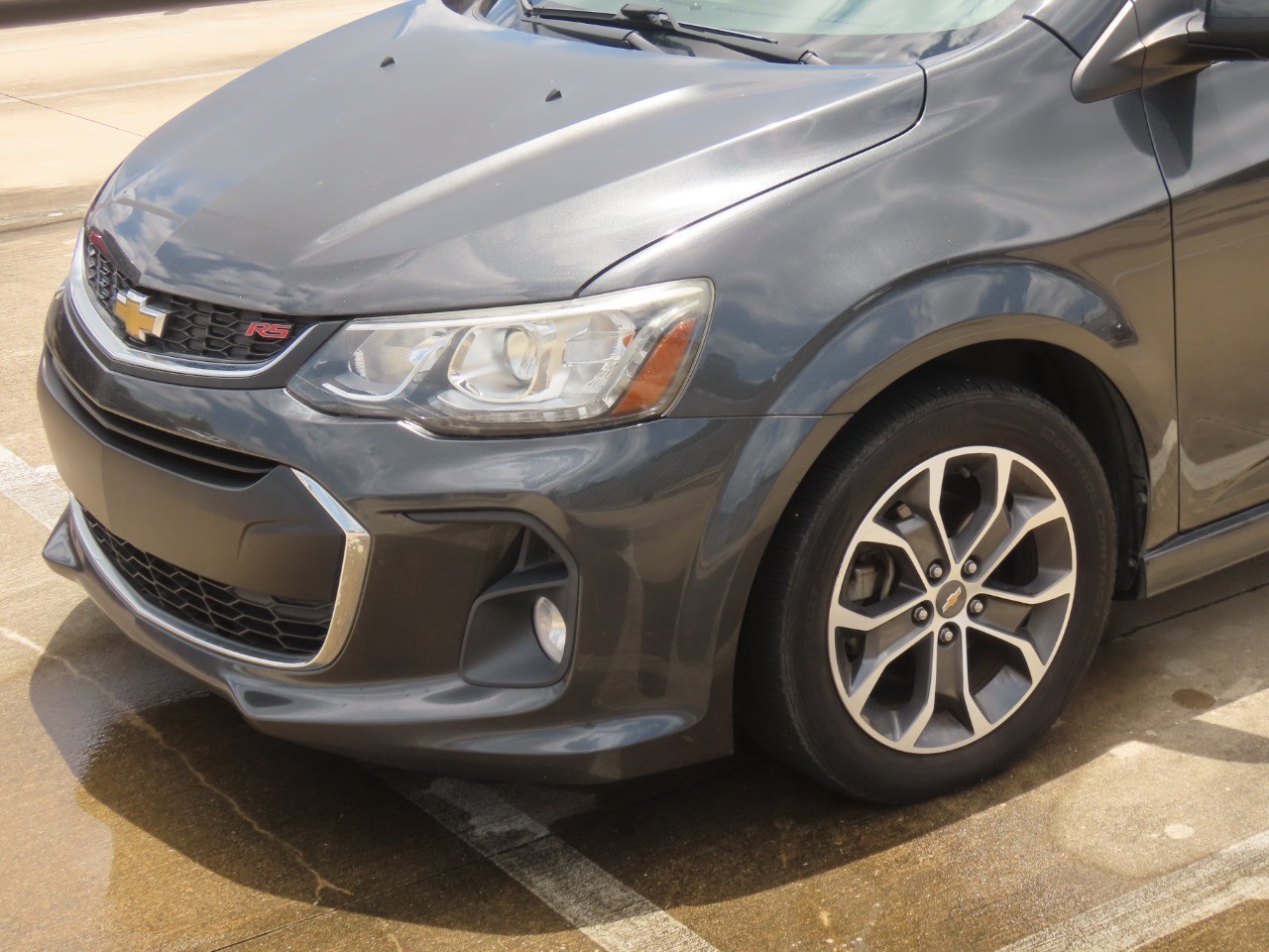2017 Chevrolet Sonic LT - 2