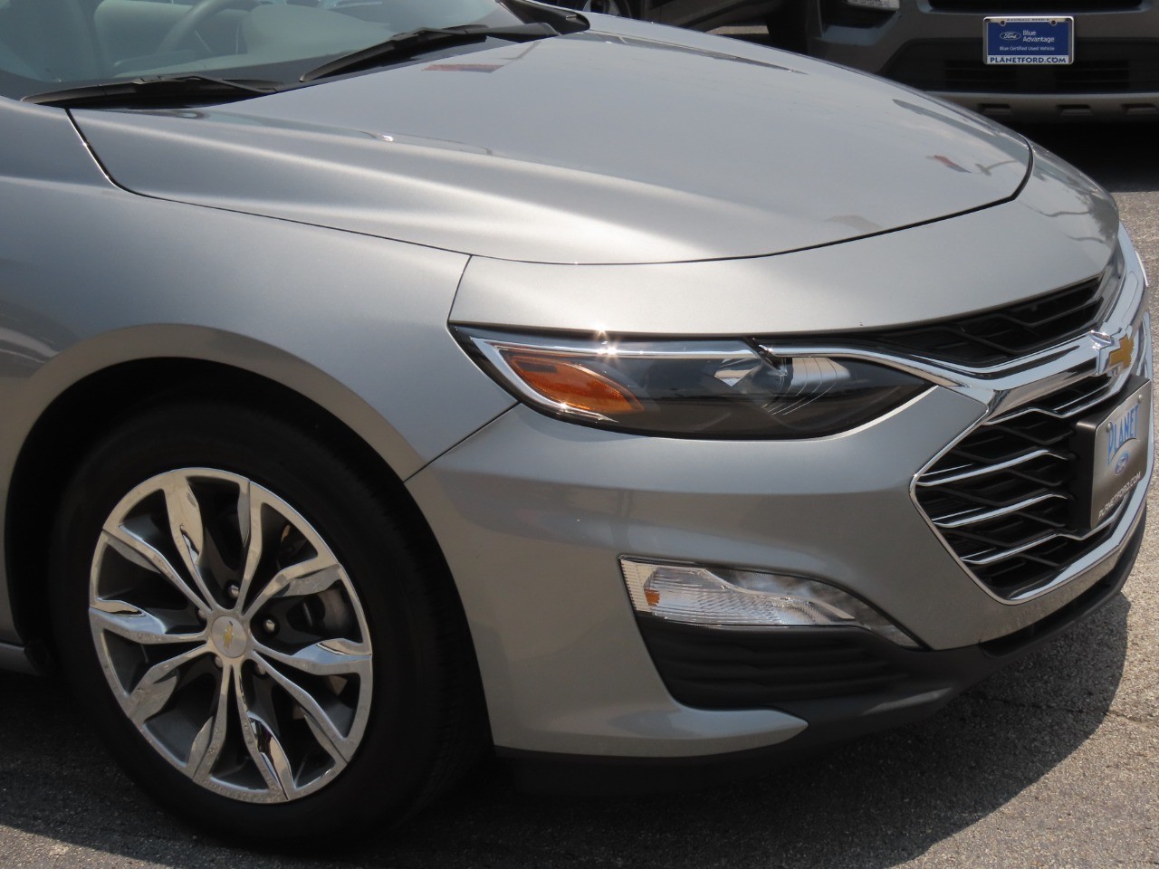 2025 Chevrolet Malibu LT - 5